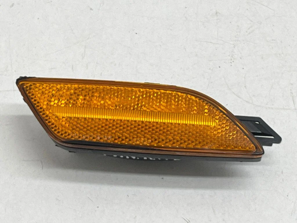 Front bumper turn signal 97063103800