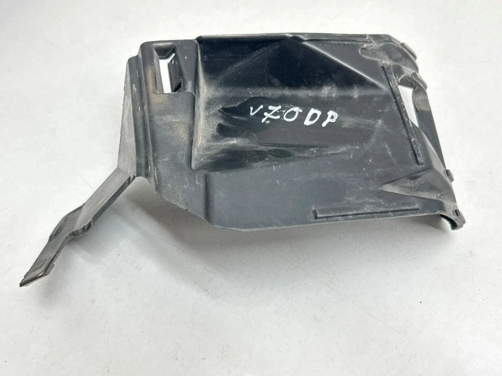 Headlight washer nozzle holder – Volvo V70 (2014-2016)