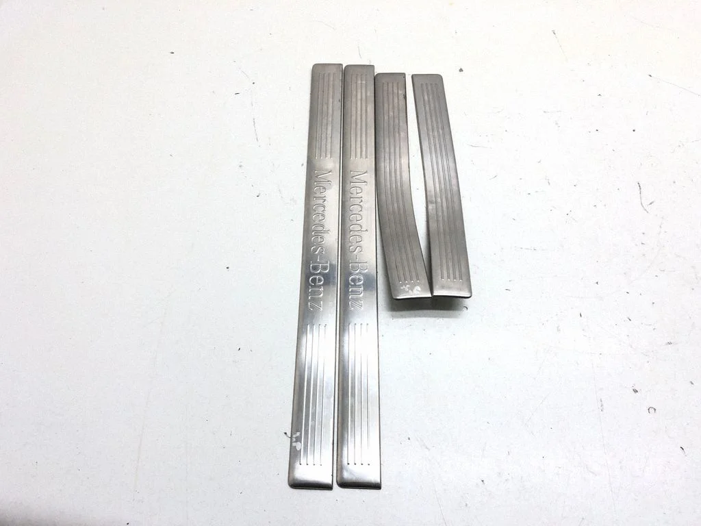 sill trim set (inner) 2126861136