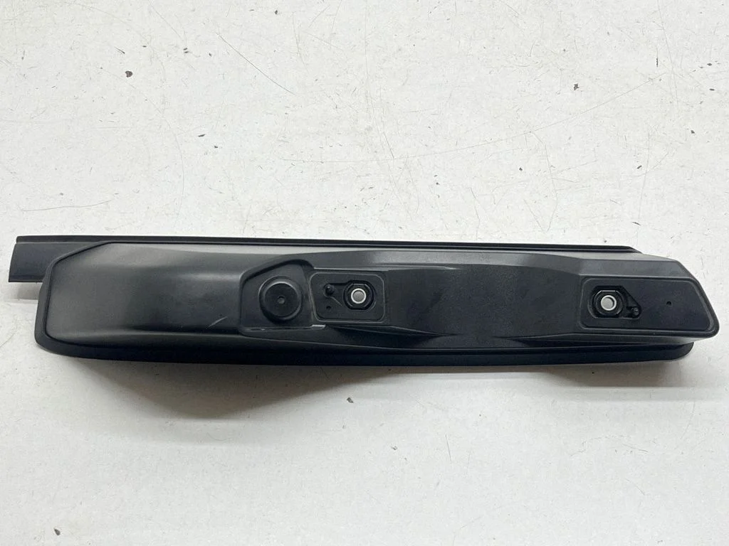 Roof bar rail cover C22050006