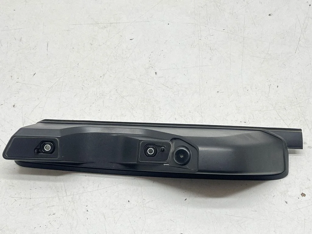 Roof bar rail cover C22050005