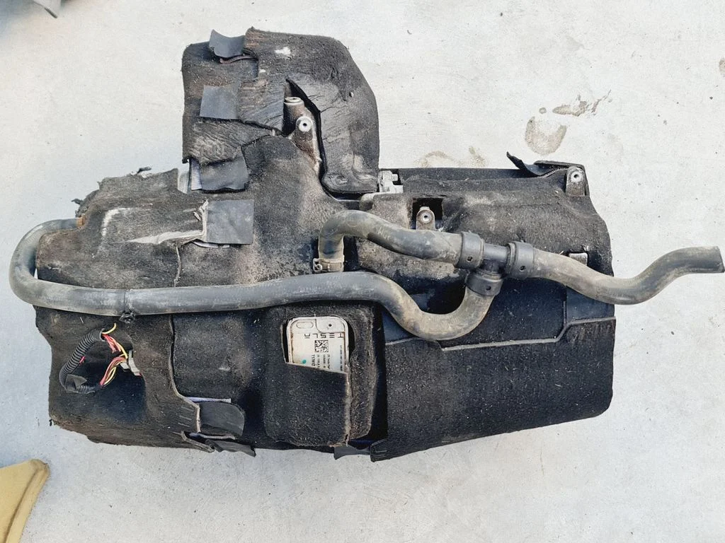 Electric car motor 103500000J