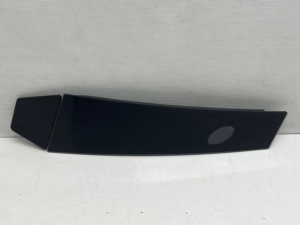 (B) Pillar trim (exterior) 110044100E