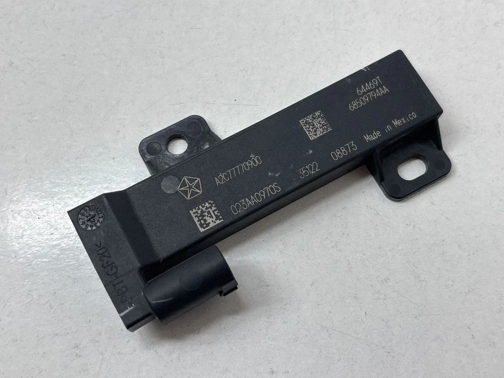 Keyless system antenna 68509794AA