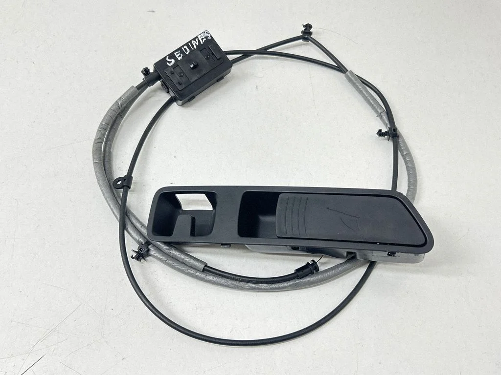 Rear seat cable / handle 80A885682E