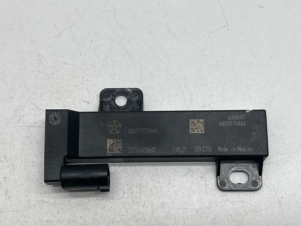 Keyless system antenna 68509794AA