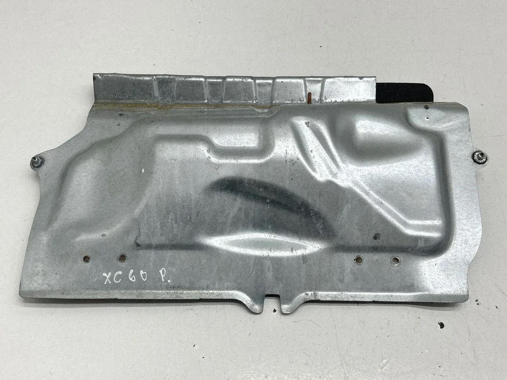 Engine compartment bulkhead – Volvo XC60 (2017-)