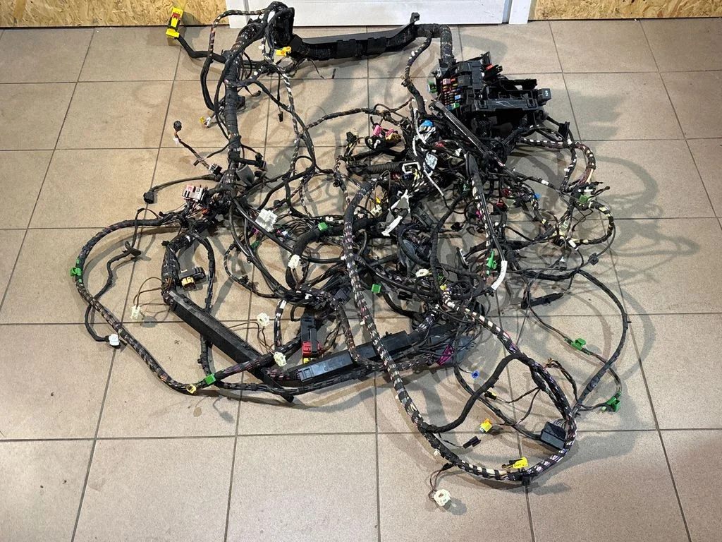 Right interior wiring harness – Volkswagen Tiguan Allspace (2017-)