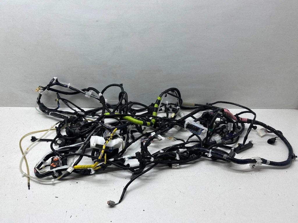 Left interior wiring harness – Nissan Rogue (2020-)