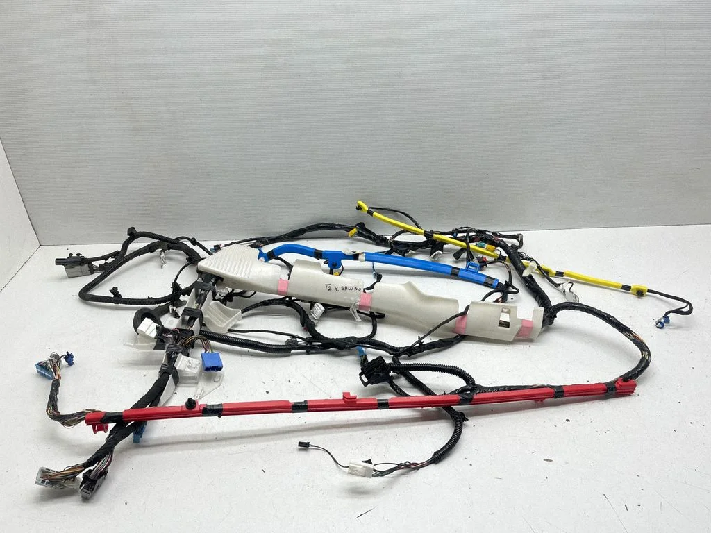 Left interior wiring harness – Tesla Model Y (2020-)