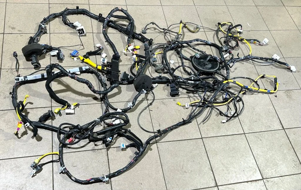 Right interior wiring harness – KIA Sorento (2015-2020)