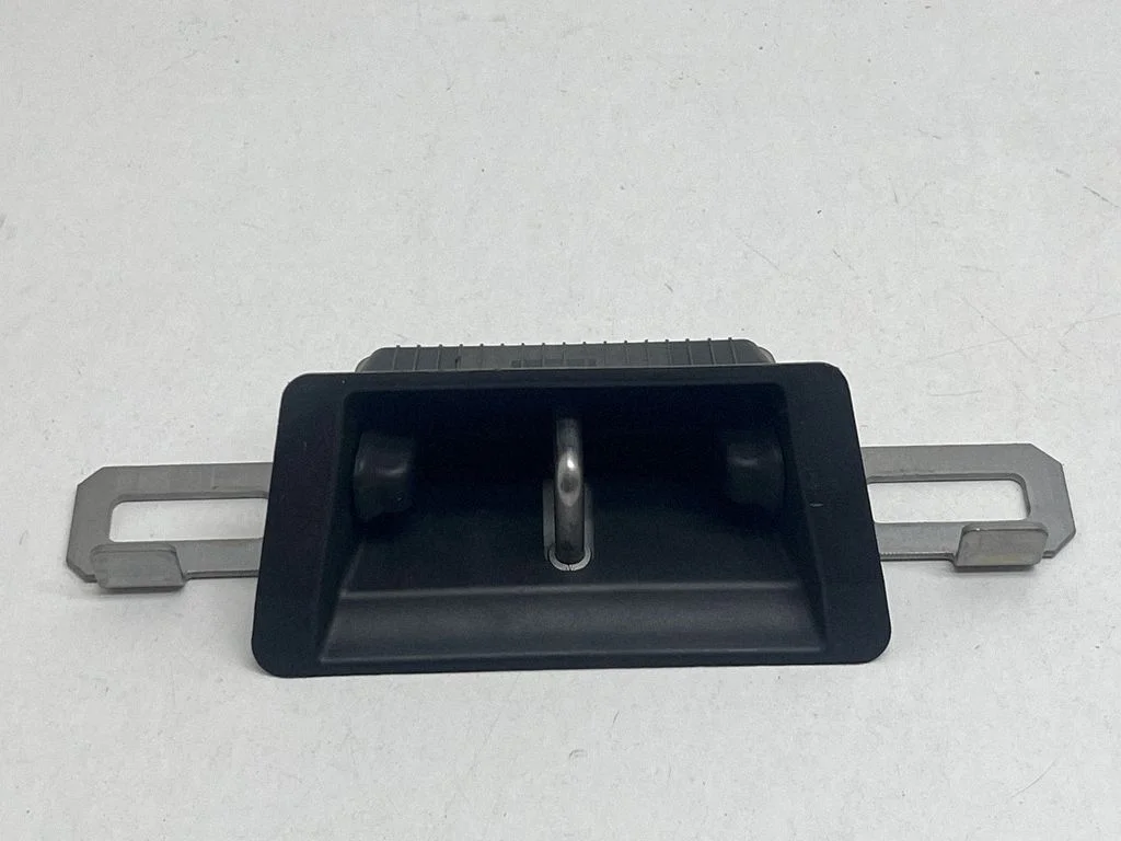 Trunk lock loop 31484778