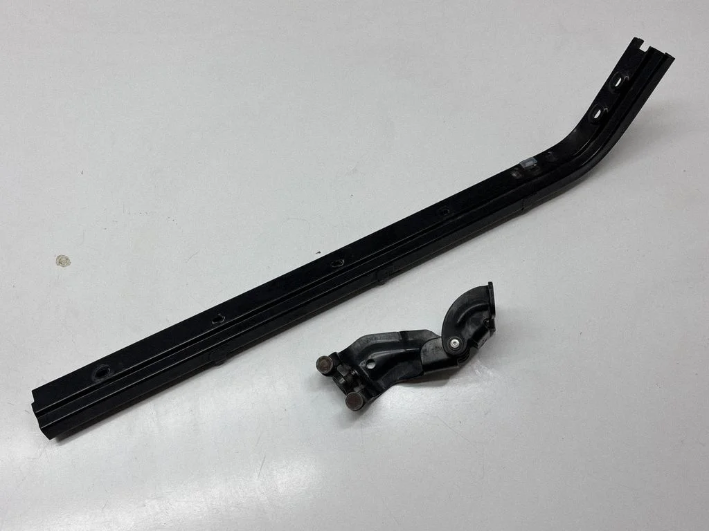 Sliding door middle rail – Volkswagen Sharan (2011-)
