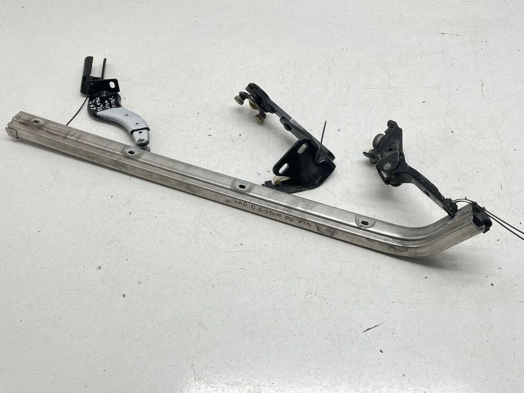 Sliding door middle rail – Volkswagen Caddy (2011-2016)