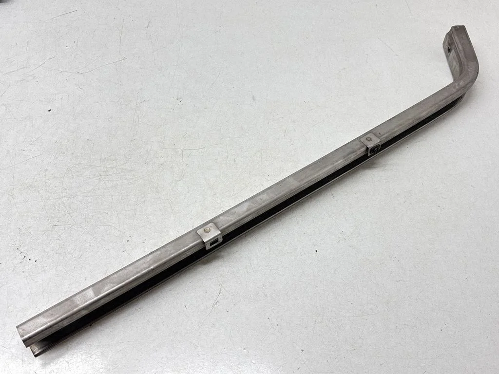 Sliding door middle rail – Volkswagen Caddy (2015-2020)