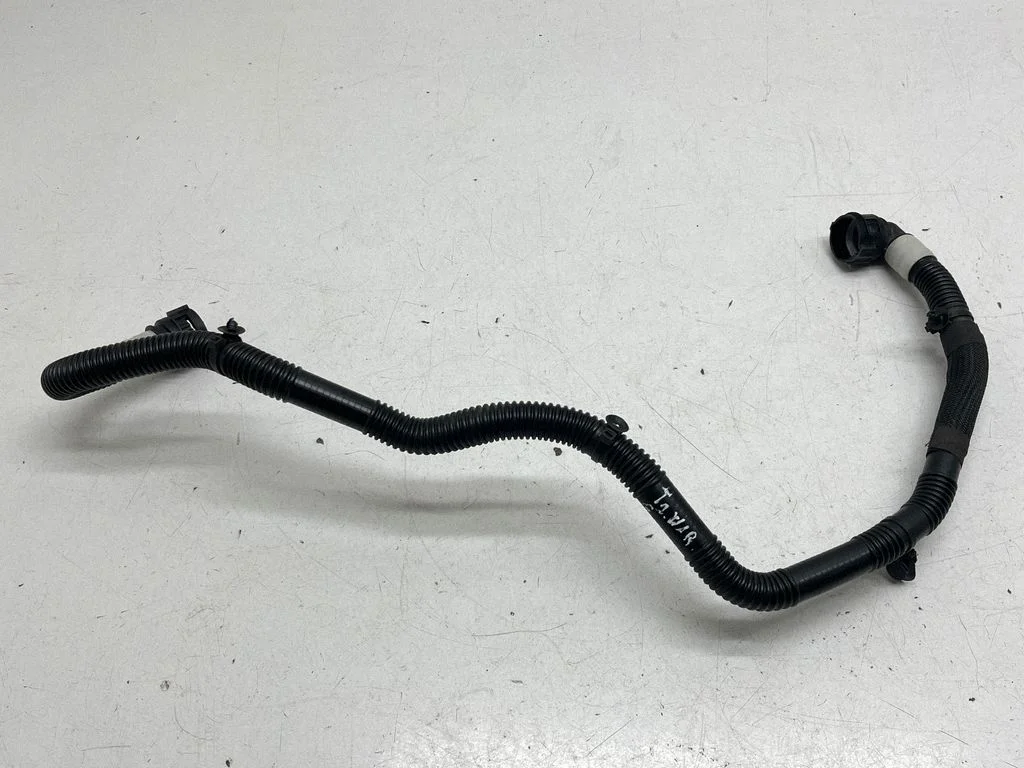 Electric car engine cooling hoses/pipes 107758500E