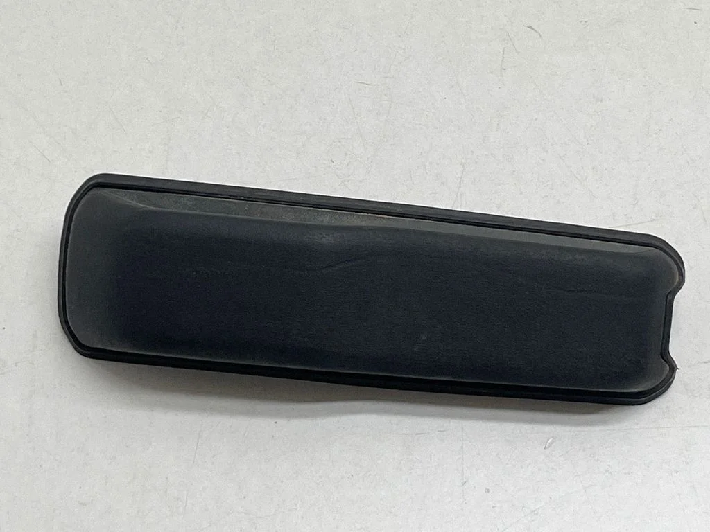 Glass fitting brackets