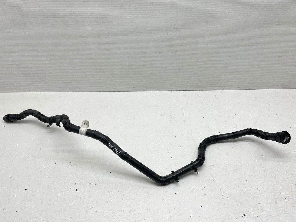 Electric car engine cooling hoses/pipes 164766600B