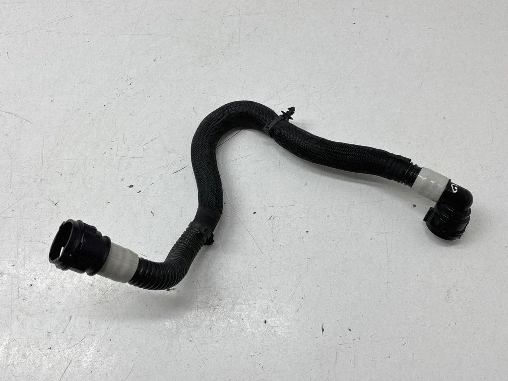 Electric car engine cooling hoses/pipes 107759400D