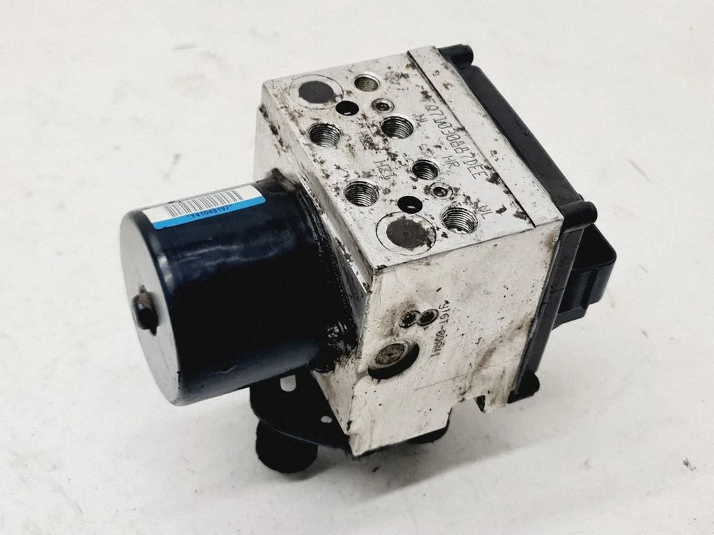 ABS block – Volkswagen Passat B6 (2005-2010)