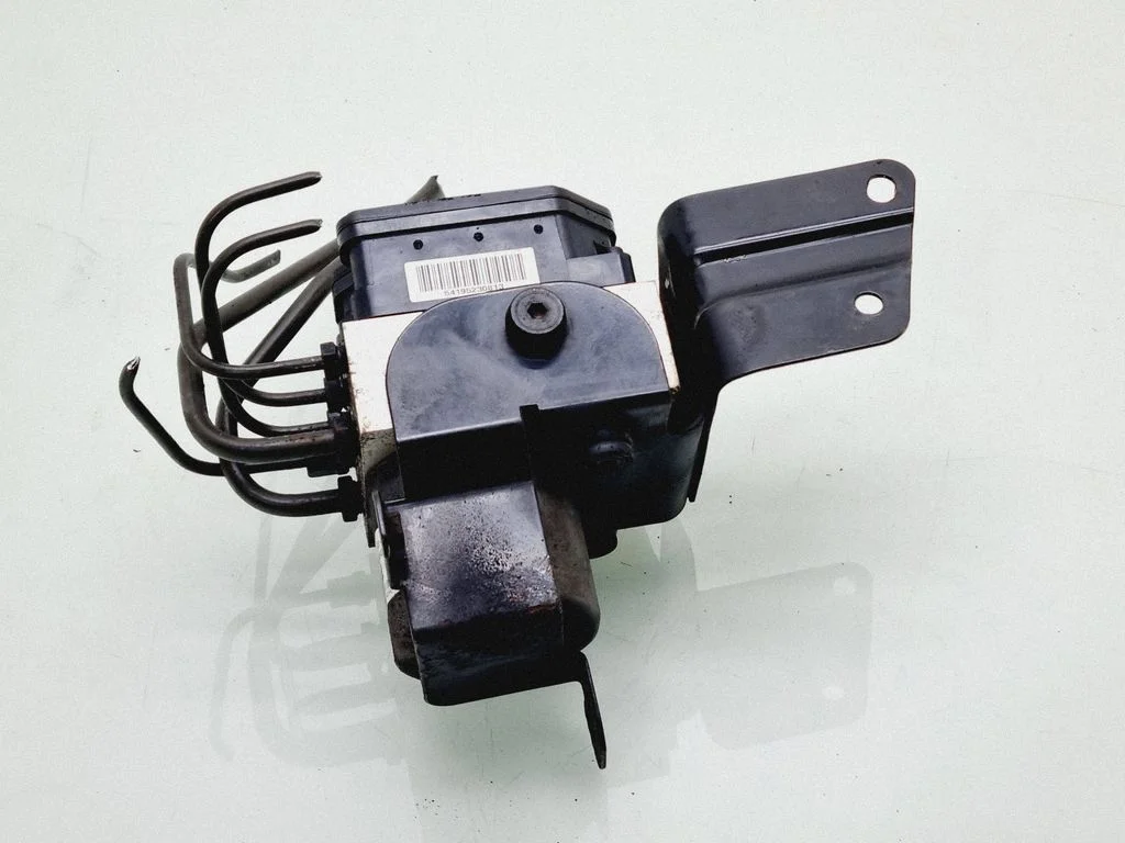 ABS block 589102P900