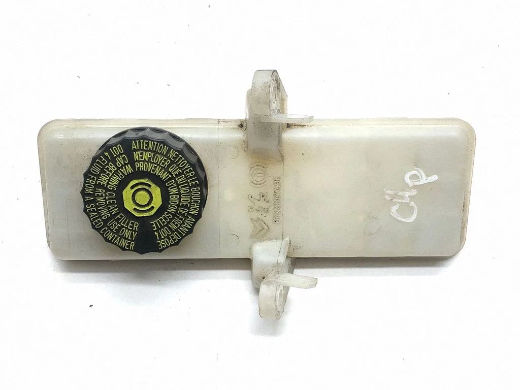Brake fluid reservoir 9674882280