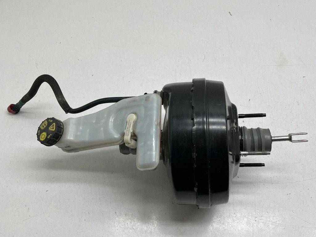 Piduri vaakumvõimendi DG9C2140L