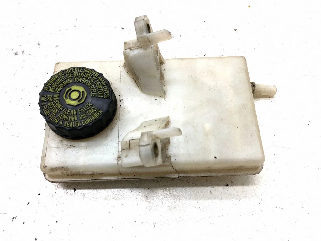 Brake fluid reservoir 9680907780