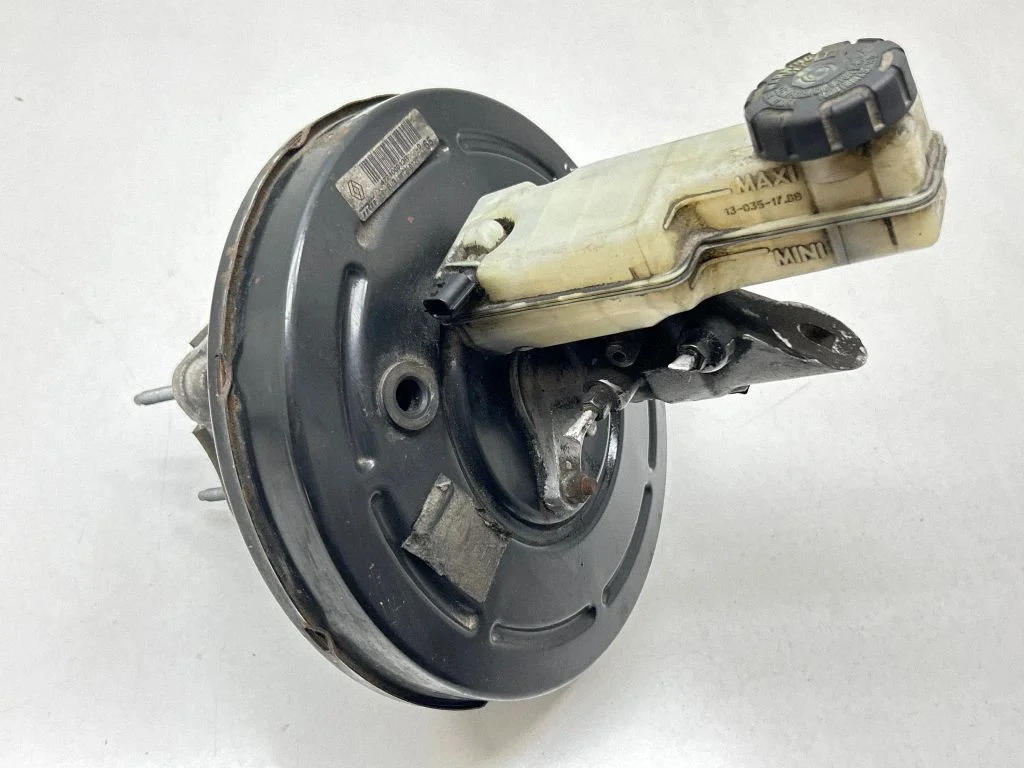 Bremžu pastiprinātājs 472100013R