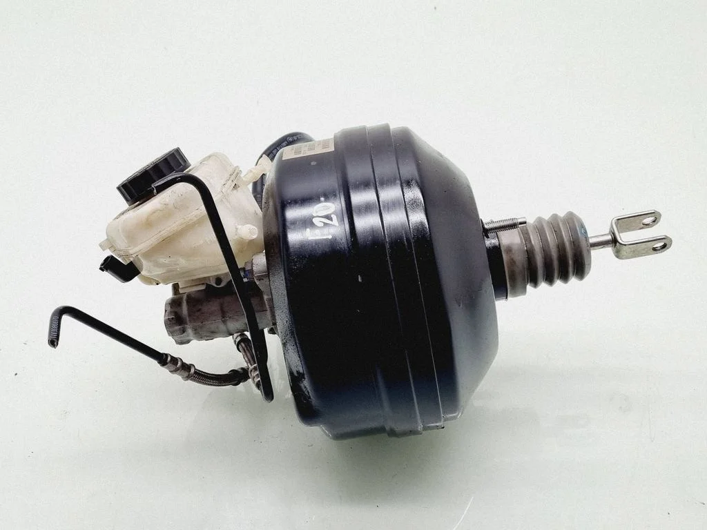 Brake booster 6798418