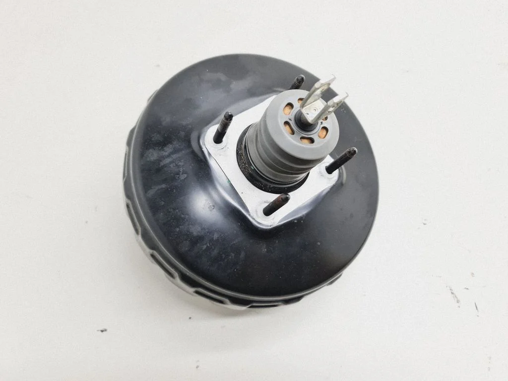 Brake booster 31329895