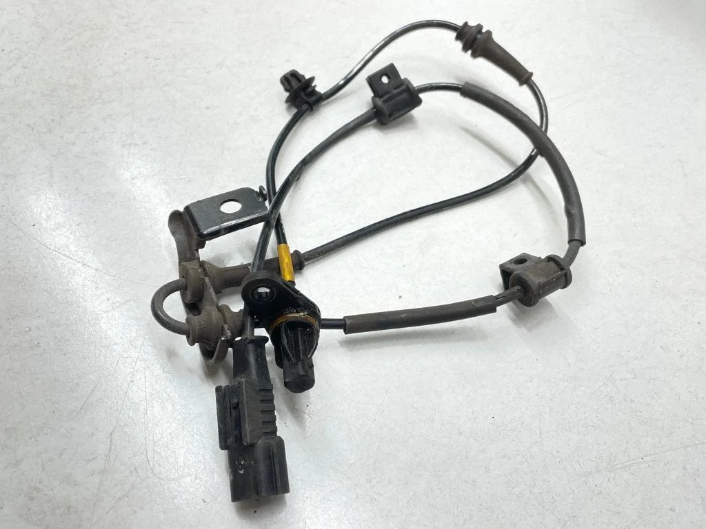 ABS brake wheel speed sensor 95670D3000
