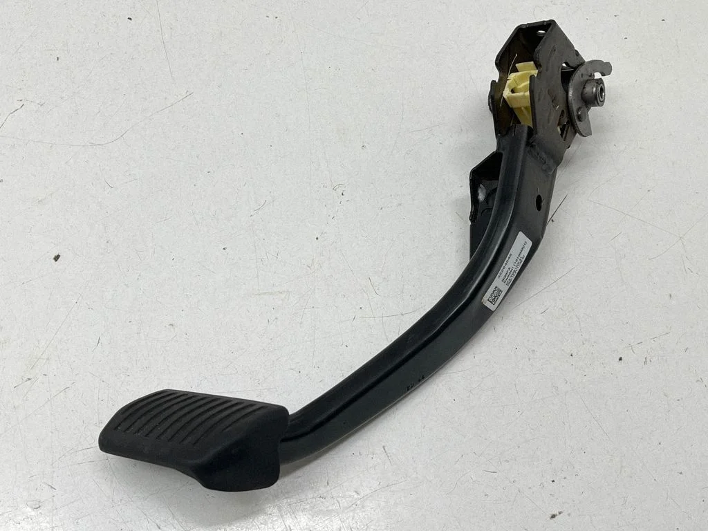 Brake pedal 32264549