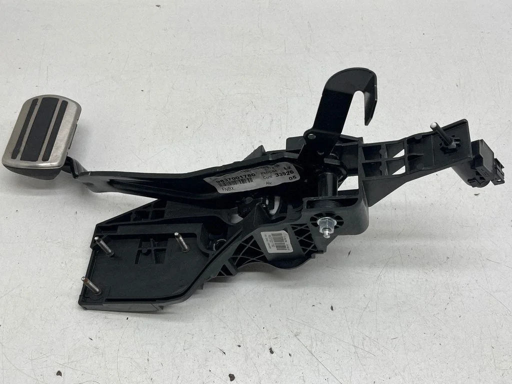 Brake pedal 9837001780