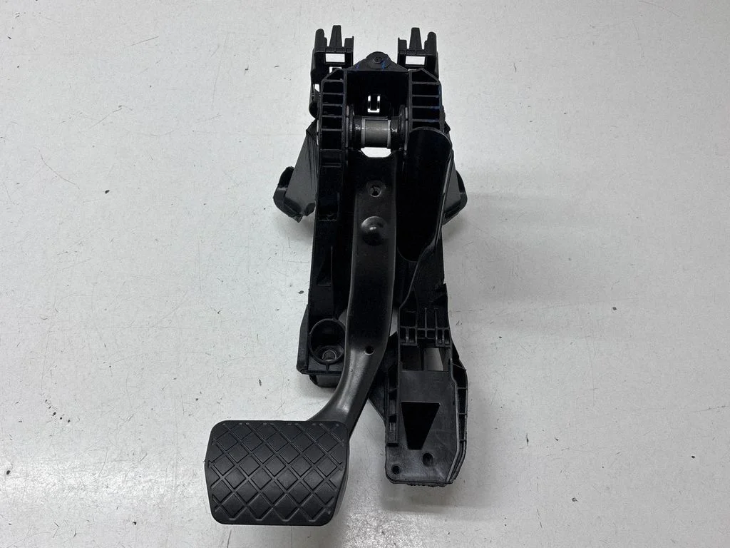 Brake pedal – Volkswagen Jetta USA (2019-)