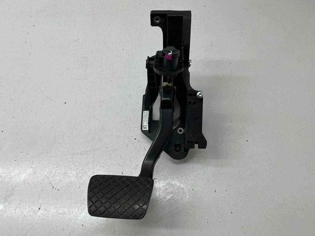 Brake pedal 762135147375