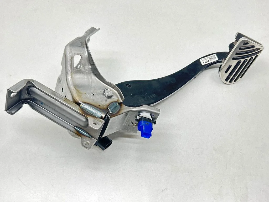 Brake pedal 32800CV910