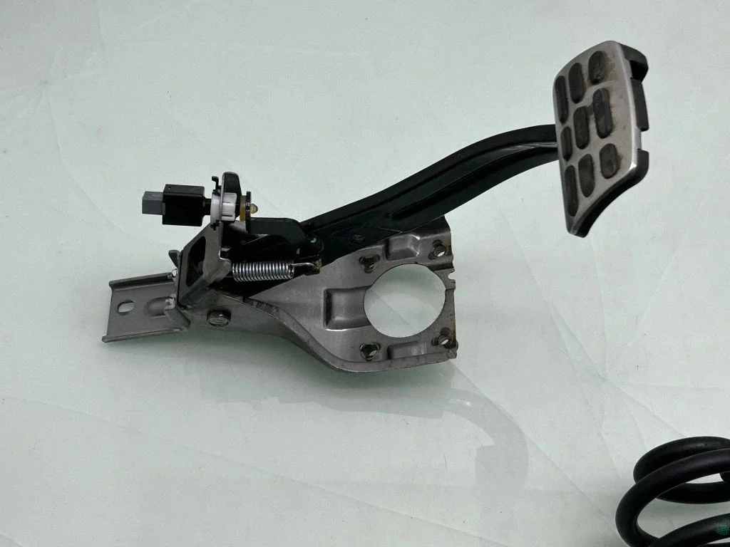 Piduripedaal 32800C5140