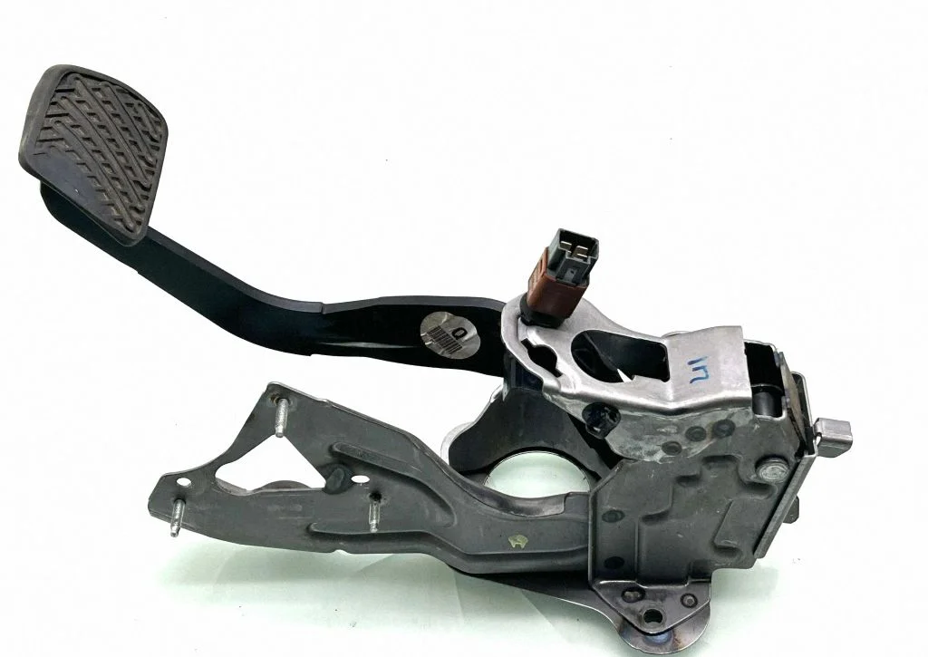 Brake pedal 1048X11