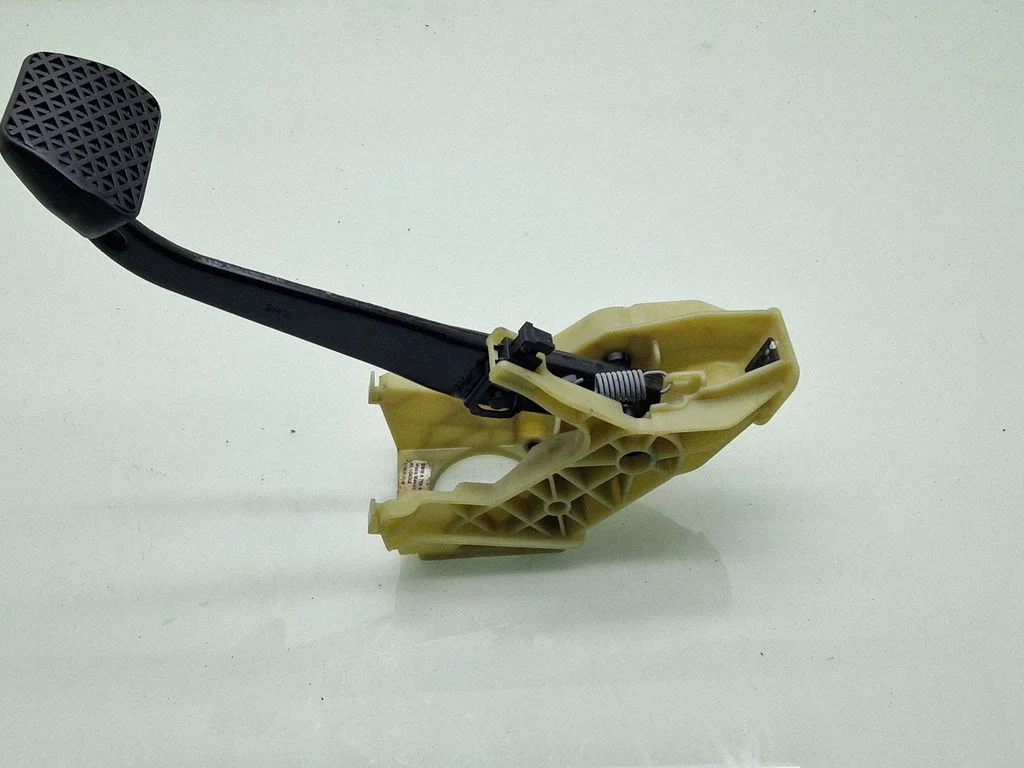 Brake pedal 6769407