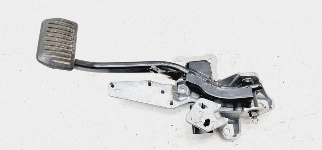 Brake pedal – Volvo S60 (2011-2013)