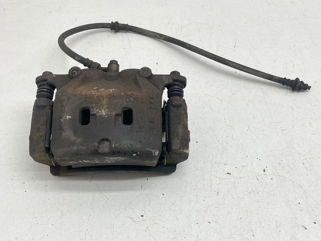 Front brake caliper – front right