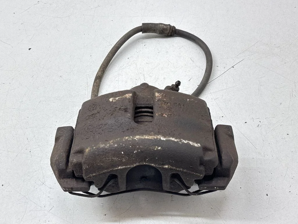Front brake caliper – front left