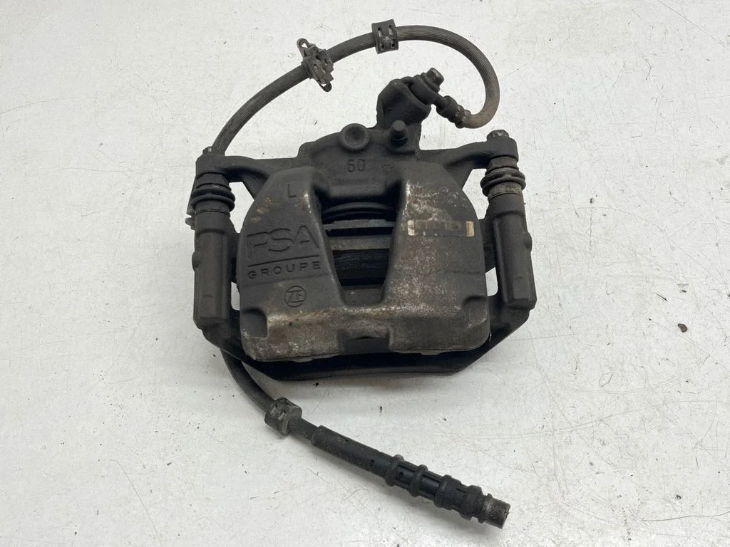 Front brake caliper – front left