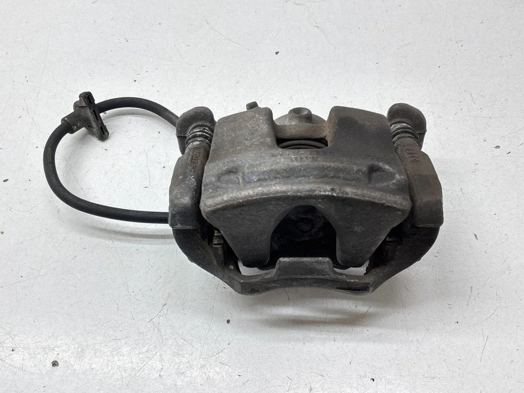 Front brake caliper 5724330