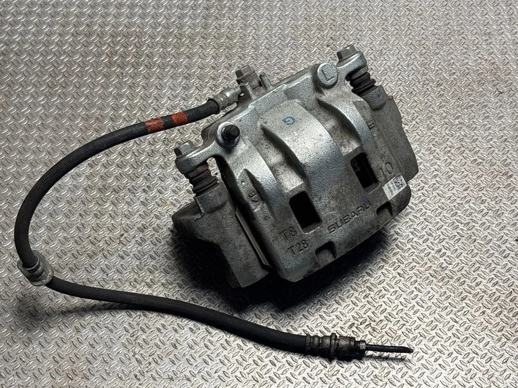 Front brake caliper 26292FN031