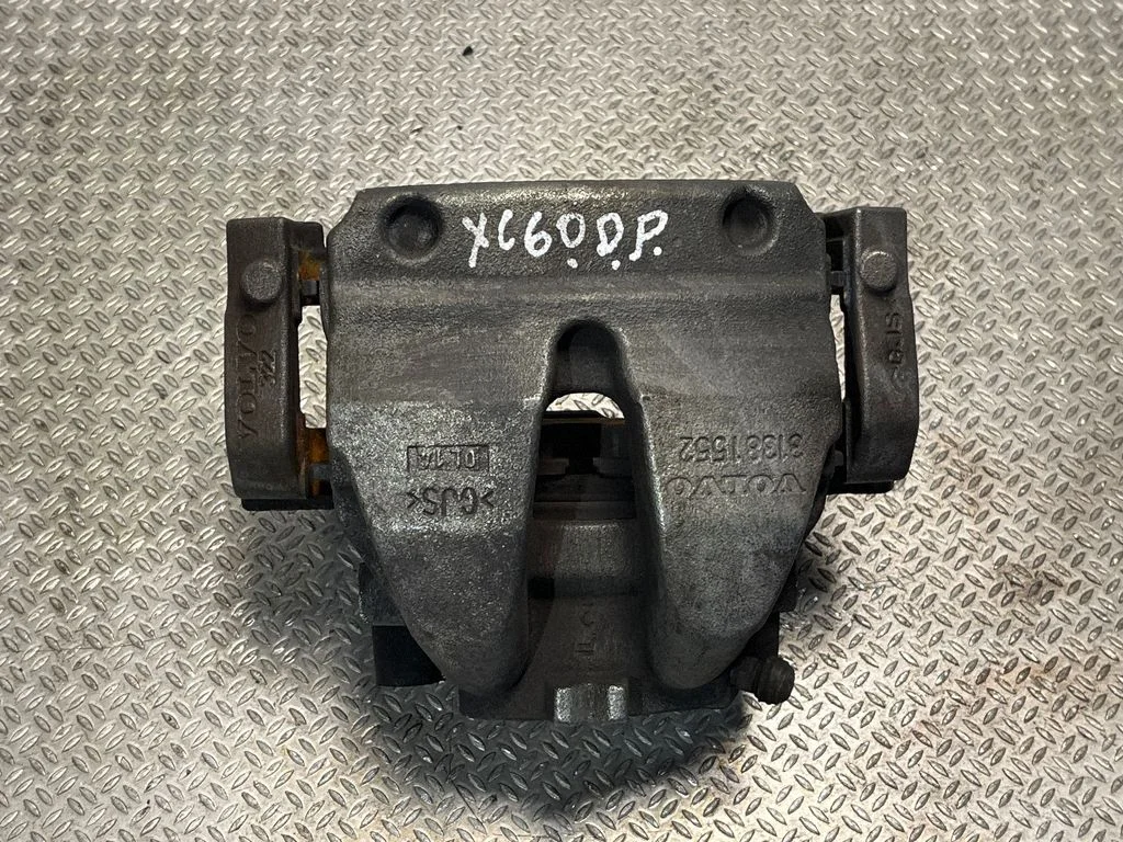 Front brake caliper 31381552