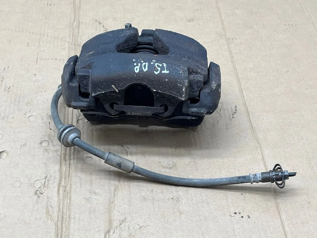 Front brake caliper – Volkswagen Transporter - Caravelle T5 (2003-2015)