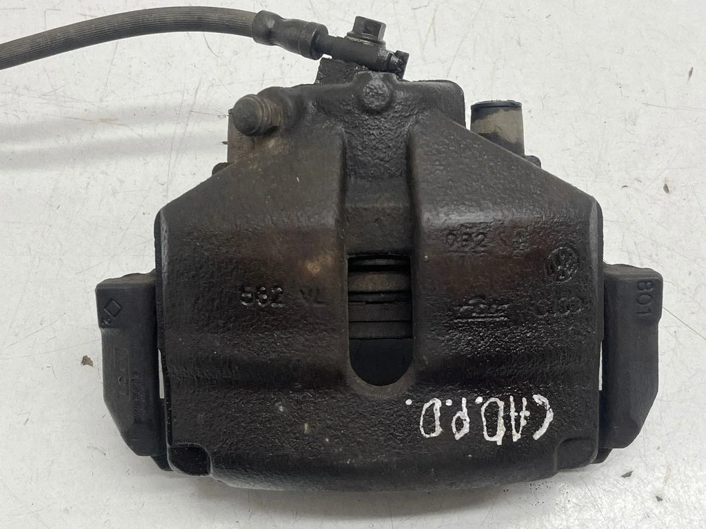 Front brake caliper – front right