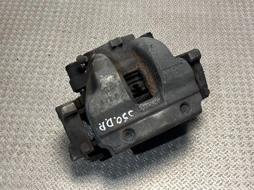 Front brake caliper 31471664